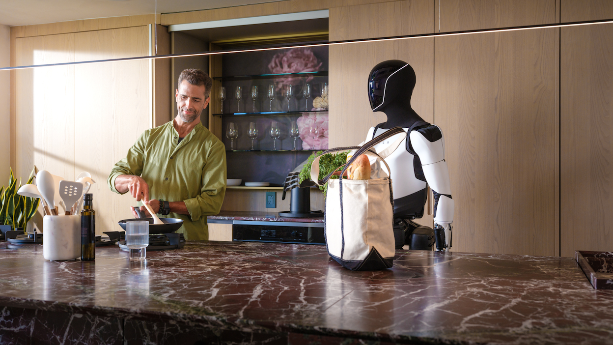 Tesla Optimus helping out in the kitchen